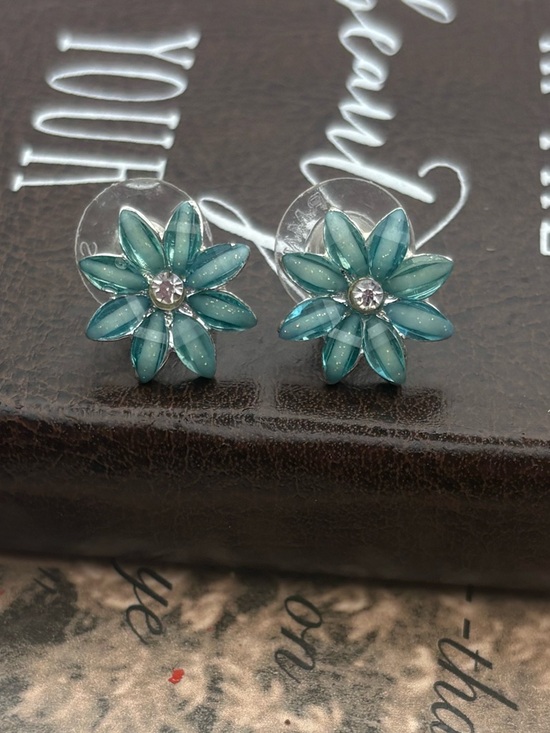 Vintage Teal Floral Stud Earrings Rhinestone Center Y2K Cottagecore - Picture 3 of 4